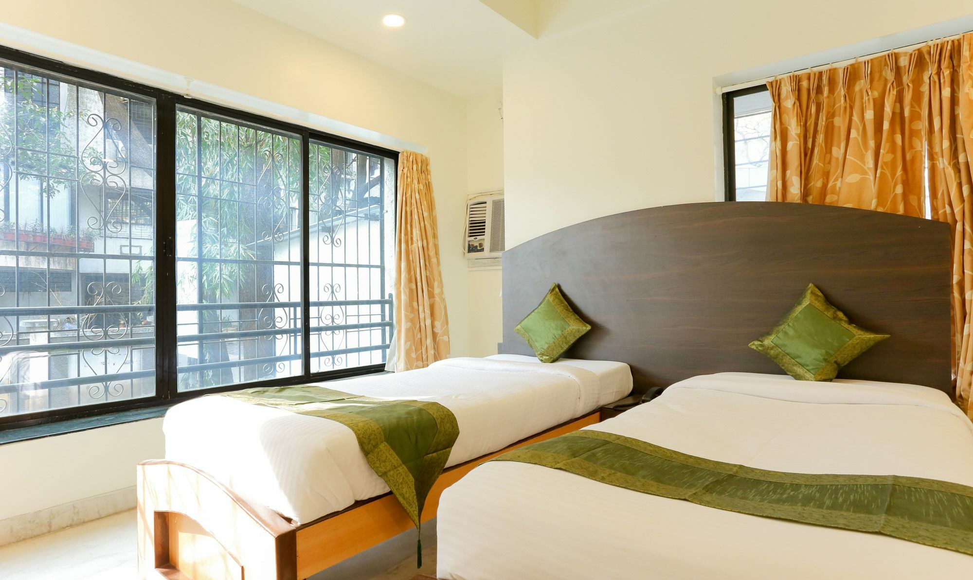 Itsy Hotels Hill View Ex プネ エクステリア 写真