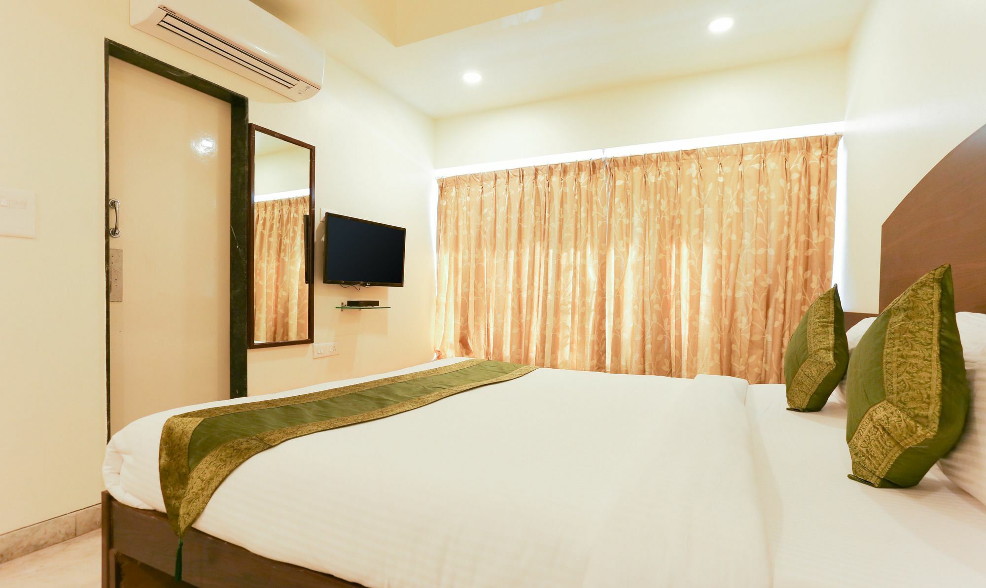 Itsy Hotels Hill View Ex プネ エクステリア 写真