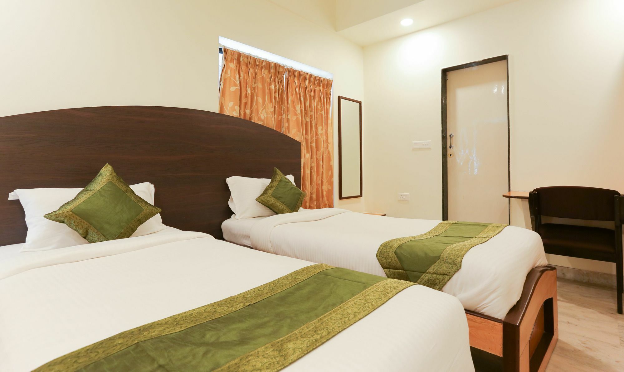 Itsy Hotels Hill View Ex プネ エクステリア 写真