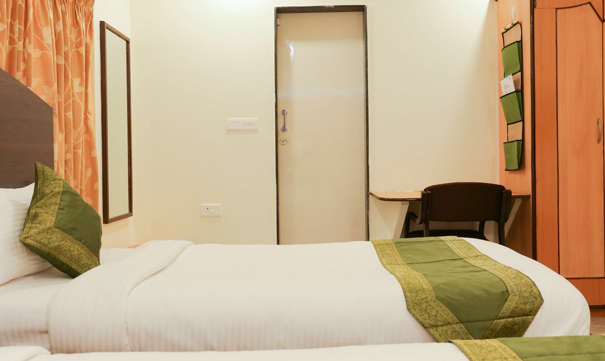 Itsy Hotels Hill View Ex プネ エクステリア 写真