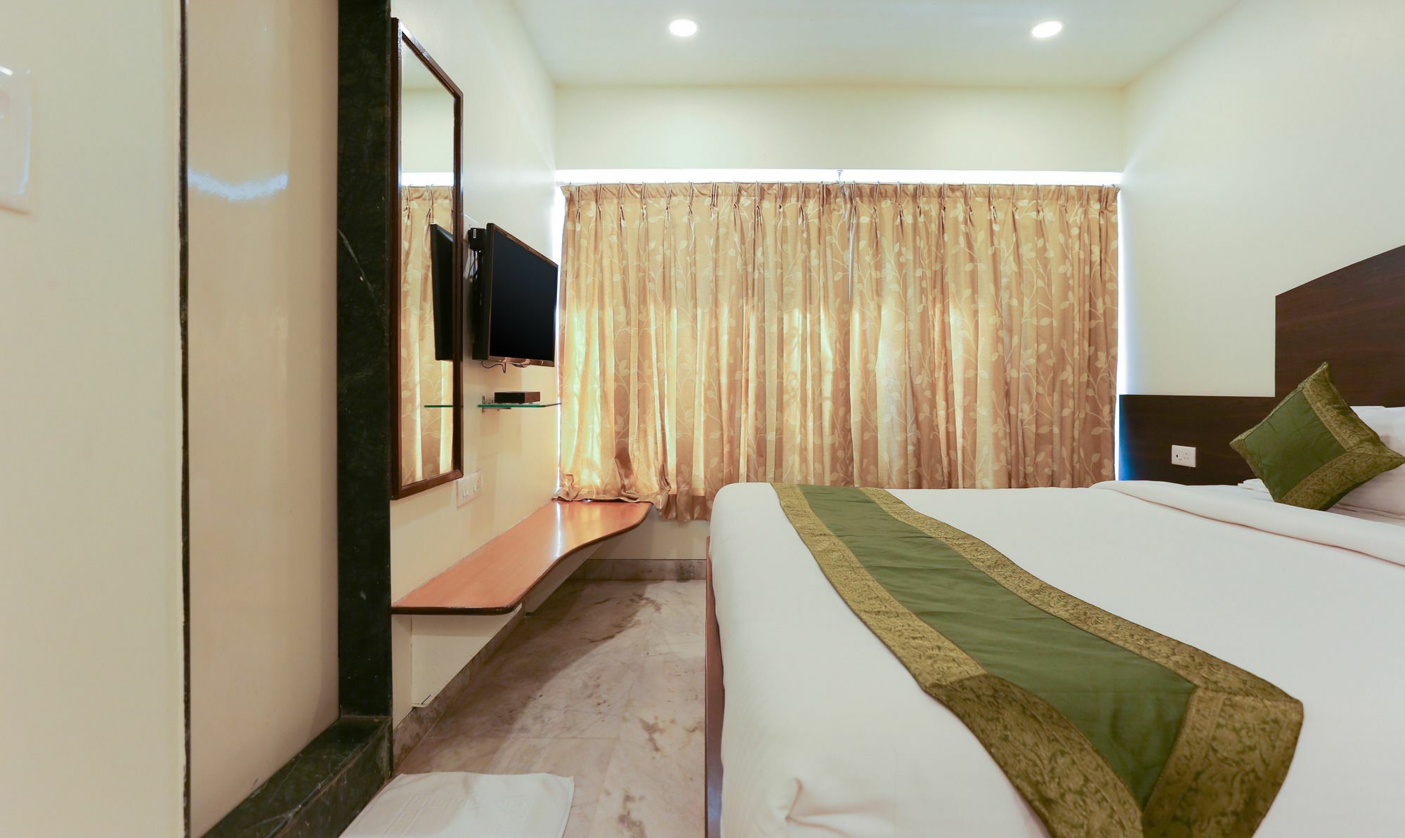 Itsy Hotels Hill View Ex プネ エクステリア 写真